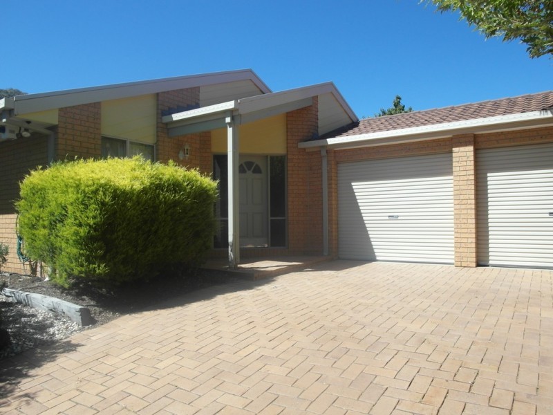 1 Esmond Avenue, Jerrabomberra NSW 2619