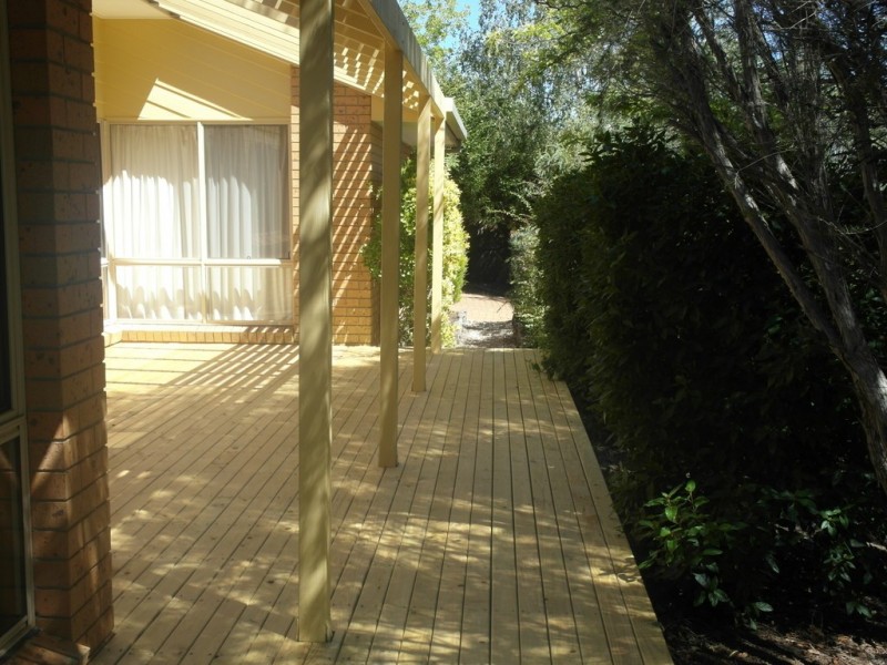 1 Esmond Avenue, Jerrabomberra NSW 2619