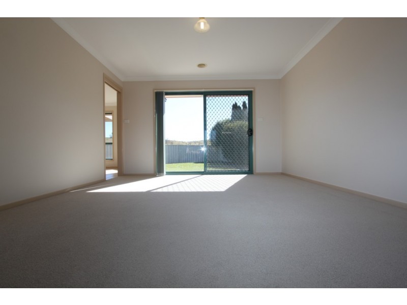 7 Palm Court, Jerrabomberra NSW 2619