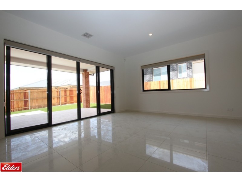 23 Bonarba Link, Googong NSW 2620