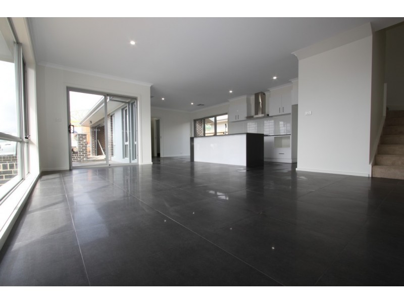 2 Styles Street, Googong NSW 2620