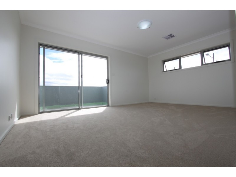 2 Styles Street, Googong NSW 2620