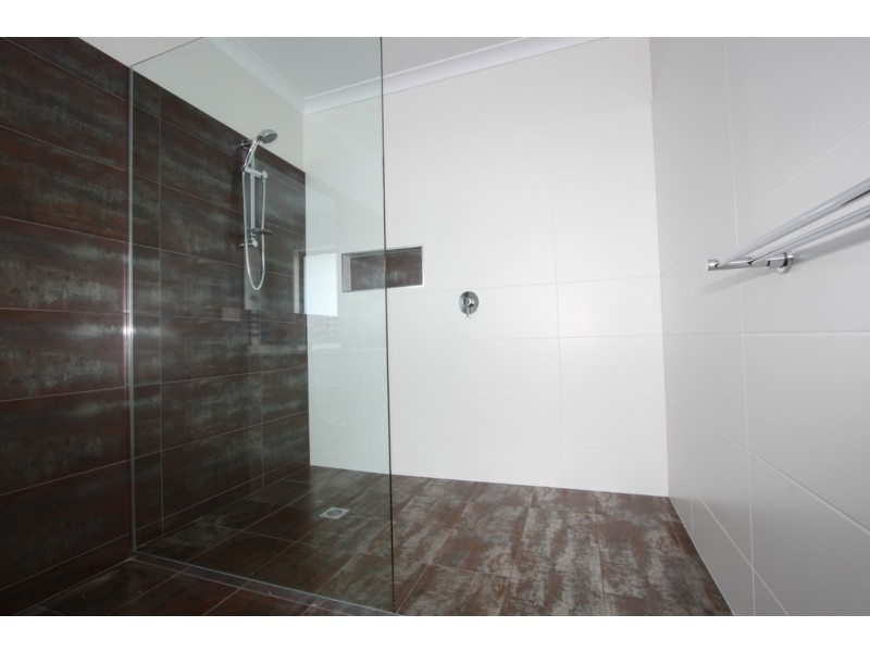 2 Styles Street, Googong NSW 2620