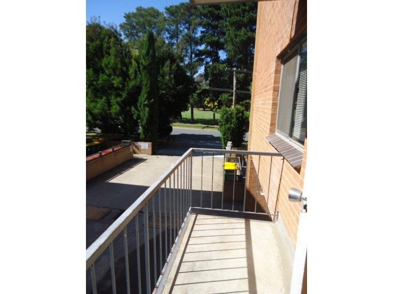 1/18 Booth Street, Queanbeyan NSW 2620