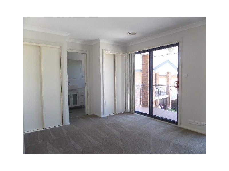 5/19 Donald Road, Queanbeyan NSW 2620