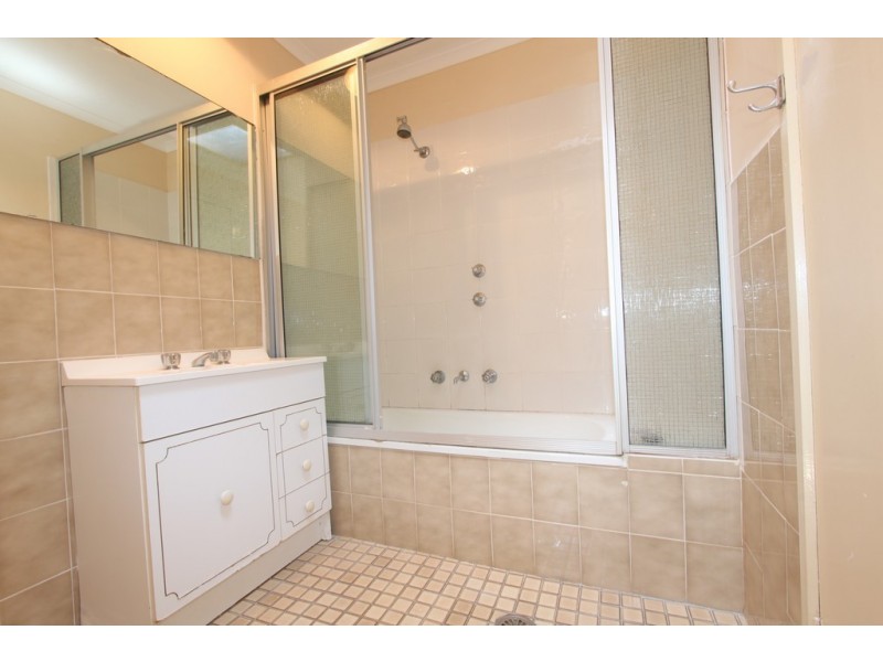 1/16 Charles Street, Queanbeyan NSW 2620