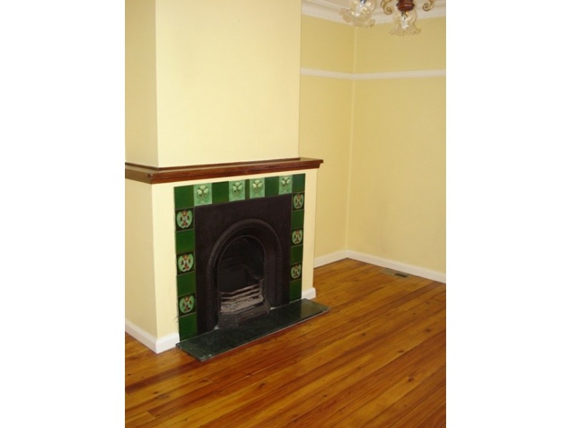 1/1 Davison Street, Queanbeyan NSW 2620