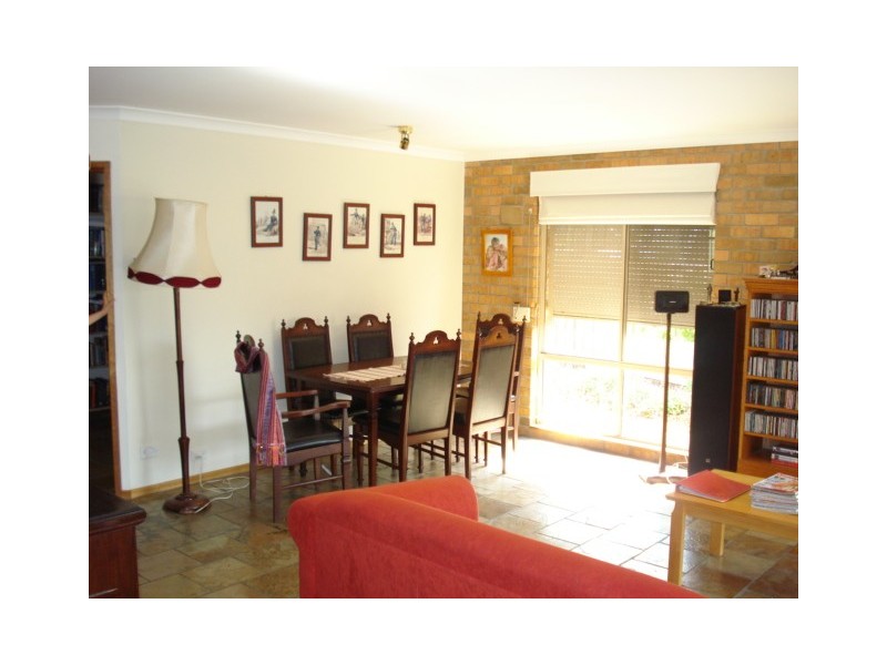 11 Wentworth Court, Jerrabomberra NSW 2619