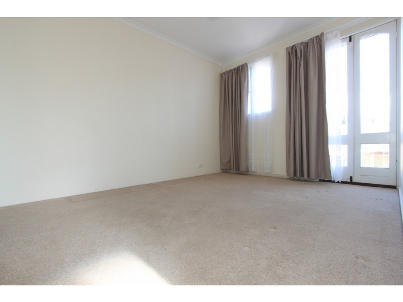 3/113 Stornaway Road, Queanbeyan NSW 2620