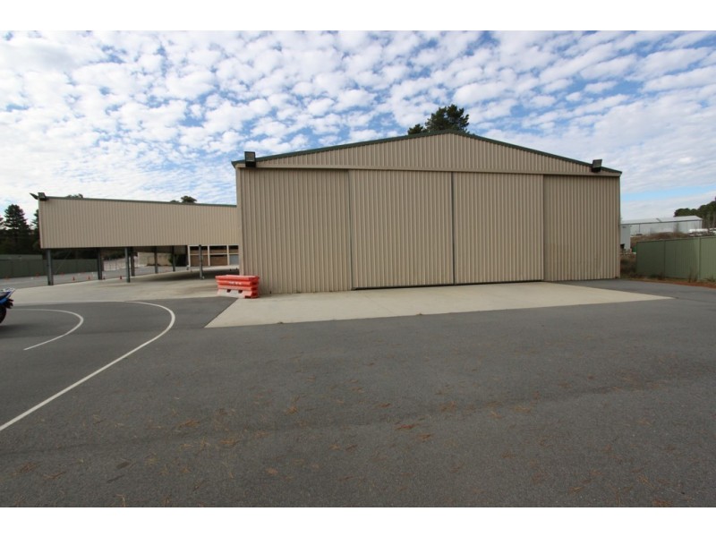 63 Hincksman Street, Queanbeyan NSW 2620