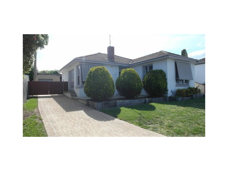 83 Cooma Street, Queanbeyan NSW 2620