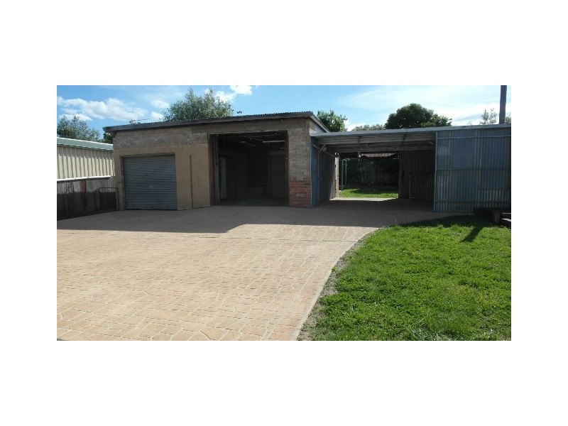 83 Cooma Street, Queanbeyan NSW 2620