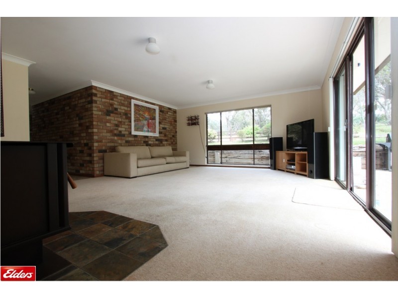 733 Old Cooma Road, Googong NSW 2620