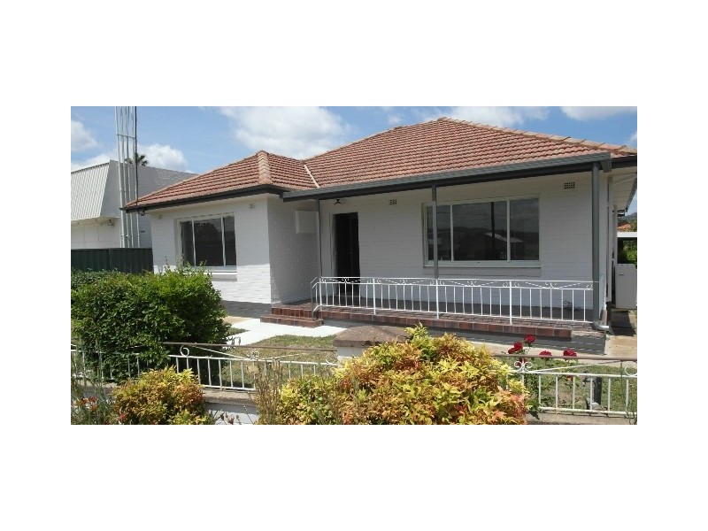 4 Blackall Avenue, Queanbeyan NSW 2620