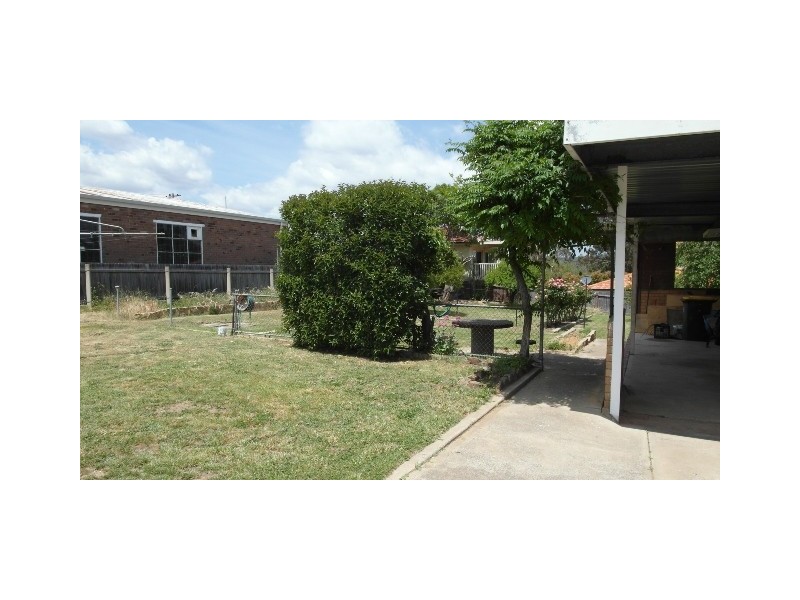 4 Blackall Avenue, Queanbeyan NSW 2620