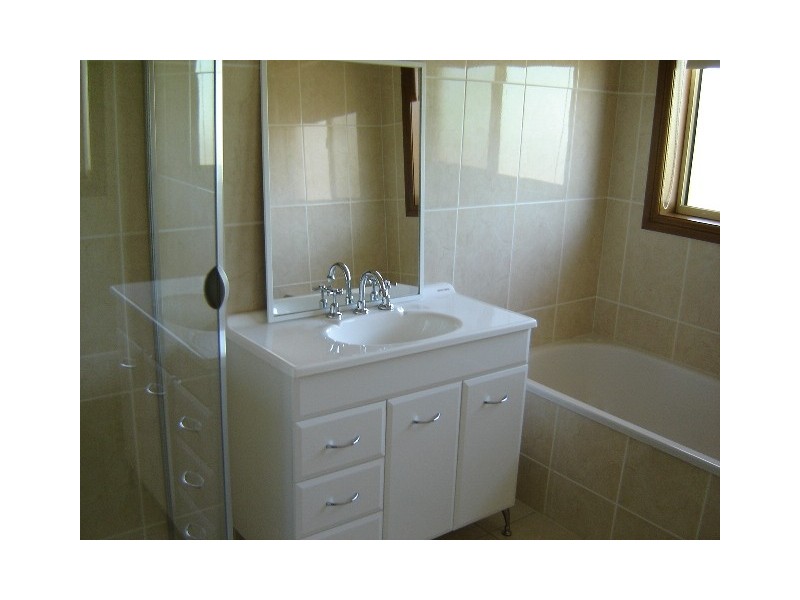 19 Stonehaven Circuit, Queanbeyan NSW 2620