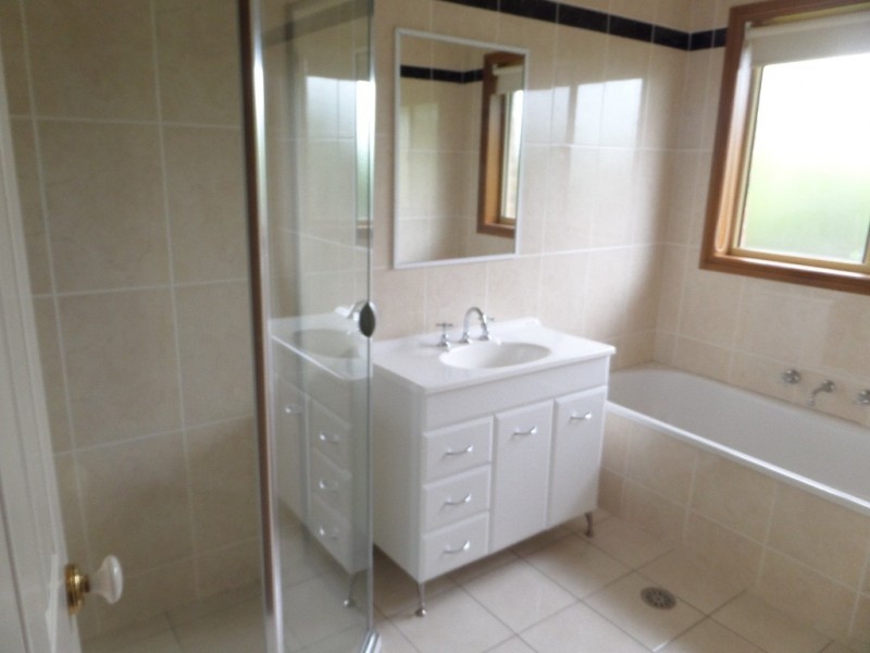 19 Stonehaven Circuit, Queanbeyan NSW 2620