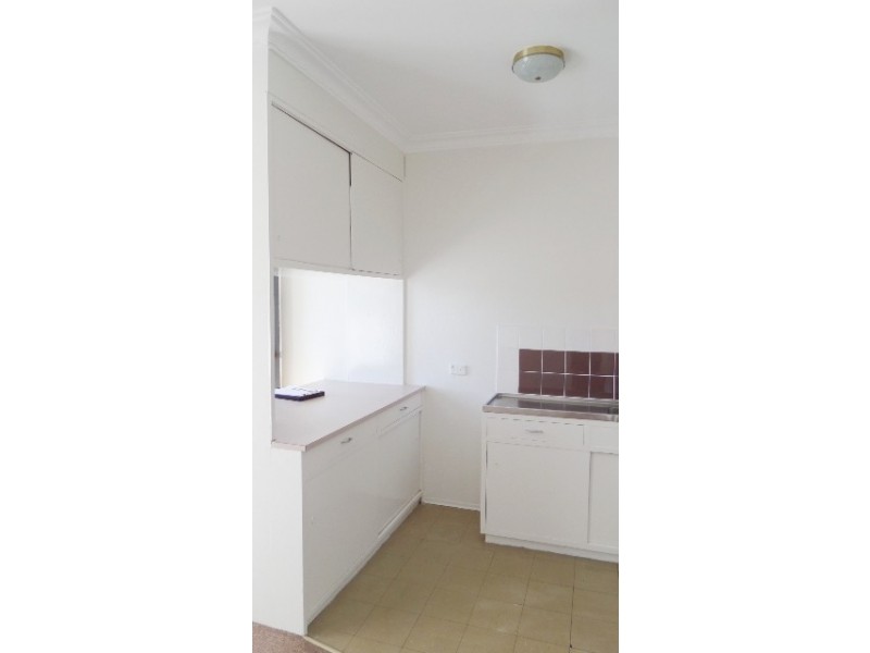 8/124 Henderson Road, Queanbeyan NSW 2620