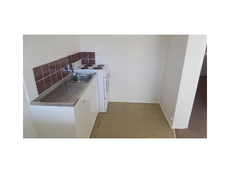 8/124 Henderson Road, Queanbeyan NSW 2620