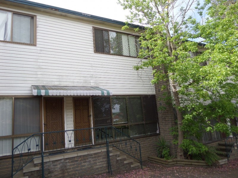 2/7 Brereton Street, Queanbeyan NSW 2620