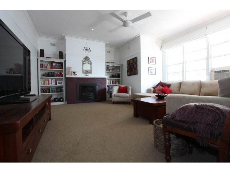 43 Stornaway Road, Queanbeyan NSW 2620