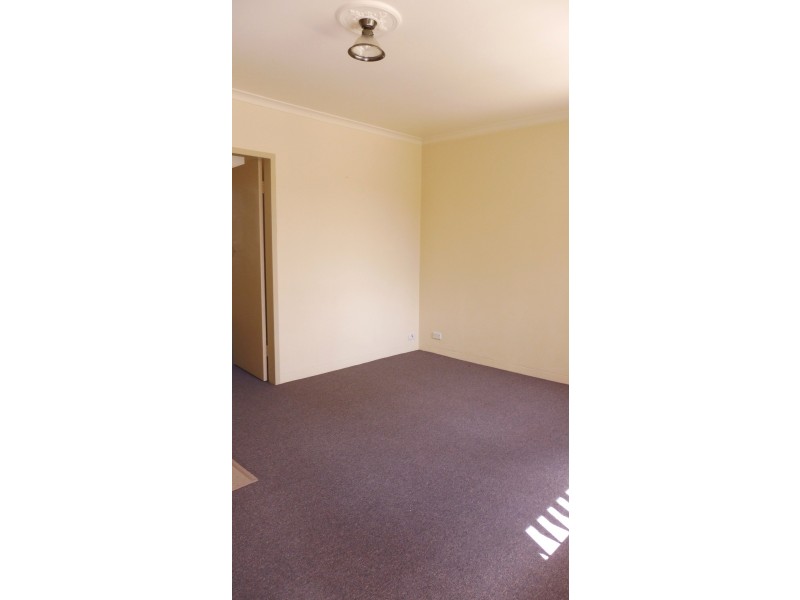 9 Bowers Place, Queanbeyan NSW 2620