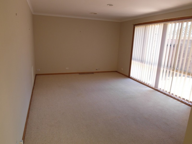 2/8 Frederick Street, Crestwood NSW 2620