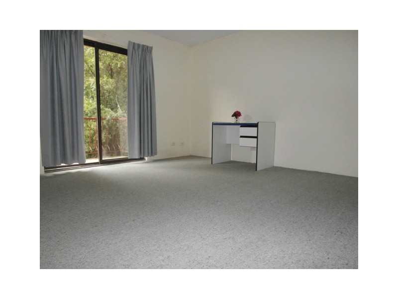 10/5 Mowatt Street, Queanbeyan NSW 2620