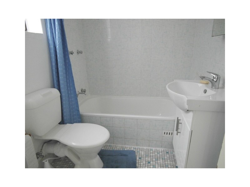 10/5 Mowatt Street, Queanbeyan NSW 2620