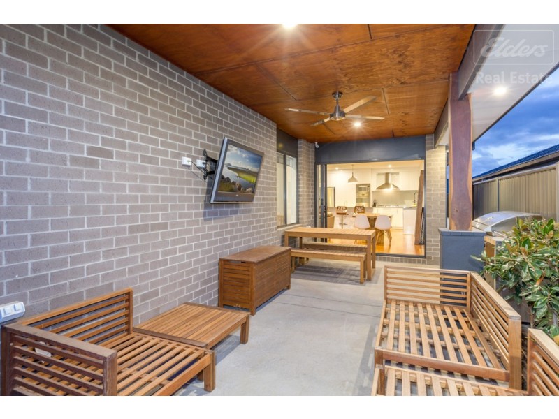 11 Insley Street, Googong NSW 2620