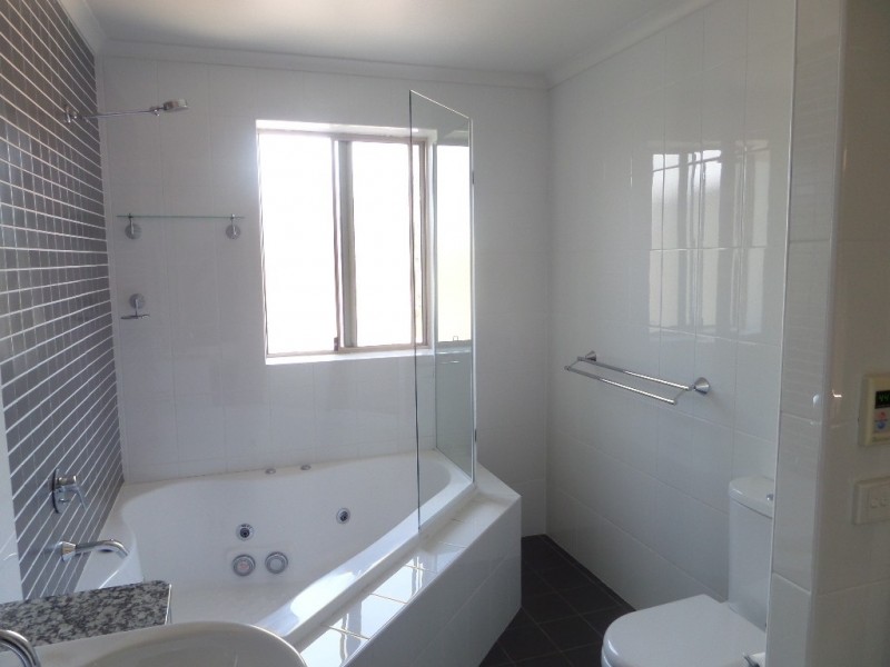 33/12 Waniassa Street, Queanbeyan NSW 2620