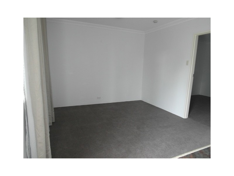 28/22 Mowatt, Queanbeyan NSW 2620