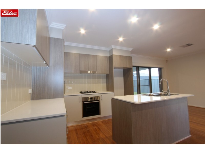 10 Sarah Street, Googong NSW 2620