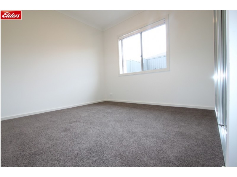 10 Sarah Street, Googong NSW 2620