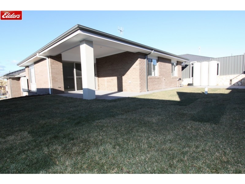 10 Sarah Street, Googong NSW 2620