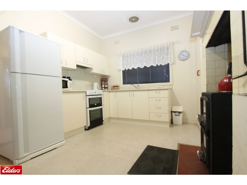 6 Bruce Street, Queanbeyan NSW 2620