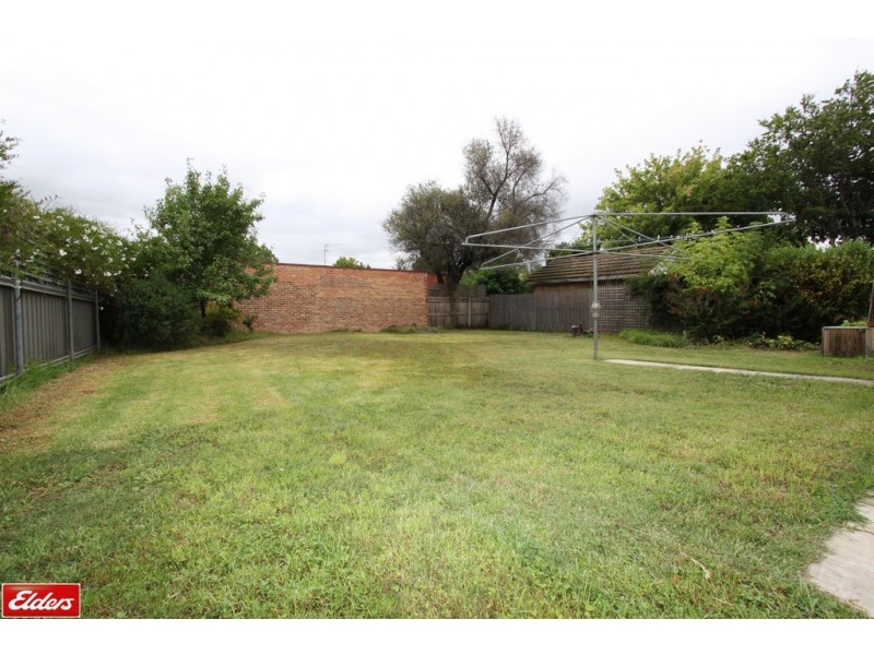 6 Bruce Street, Queanbeyan NSW 2620