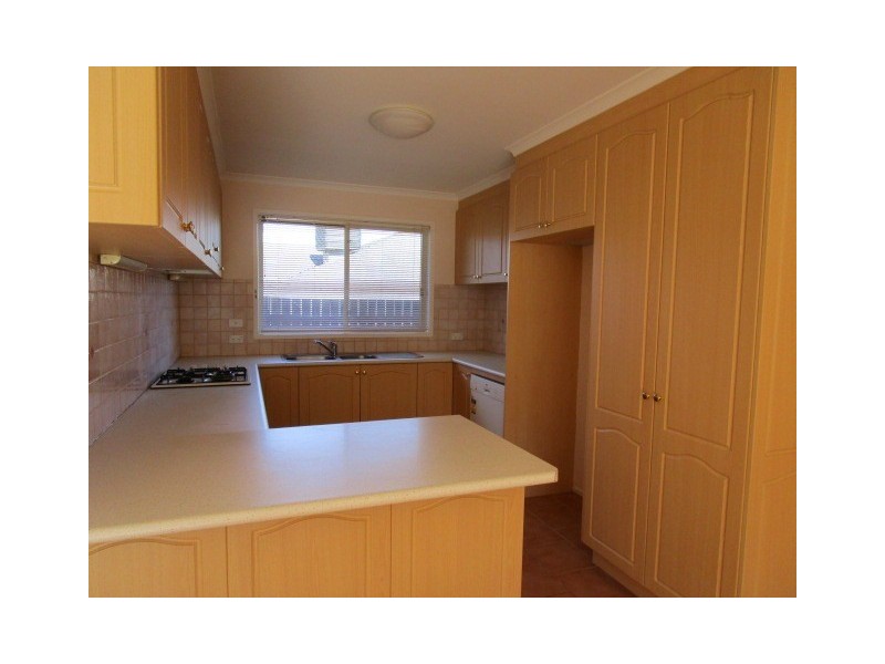 28 Unwin Avenue, Jerrabomberra NSW 2619
