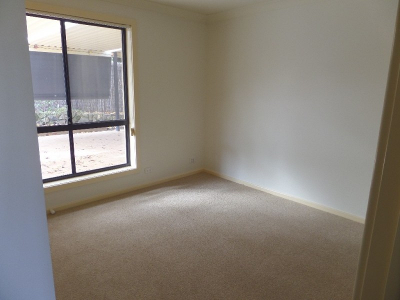 1 Minda Place, Jerrabomberra NSW 2619