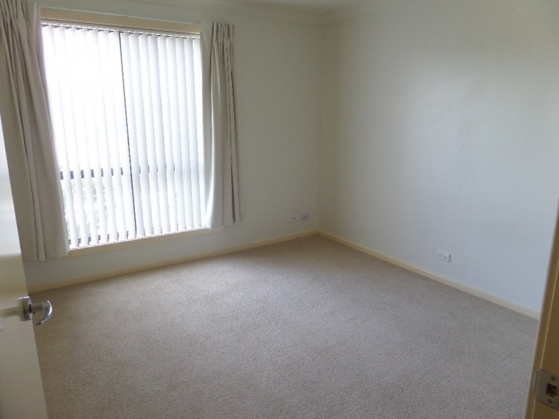 1 Minda Place, Jerrabomberra NSW 2619