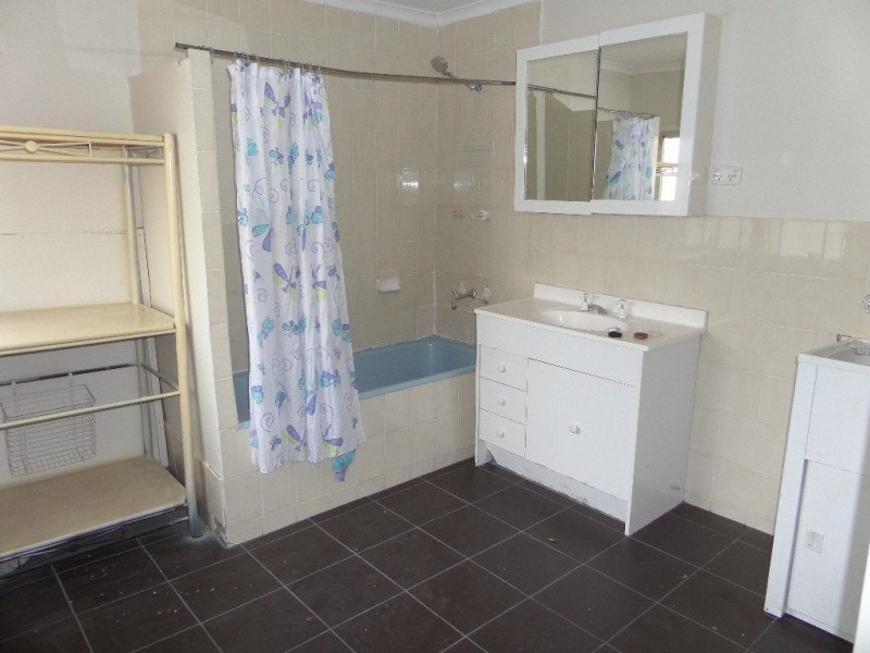 34 Morton Street, Queanbeyan NSW 2620