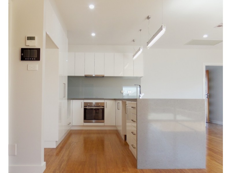 13 Insley Street, Googong NSW 2620
