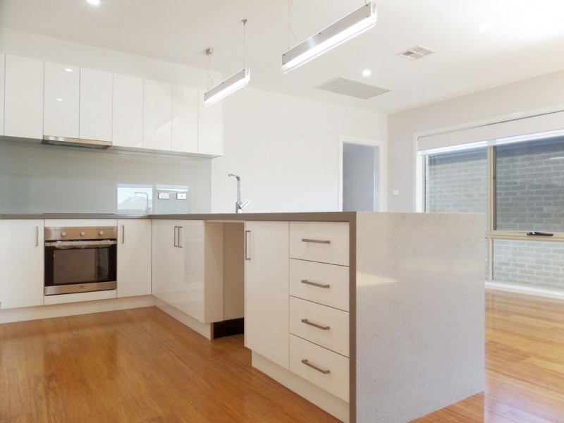 13 Insley Street, Googong NSW 2620