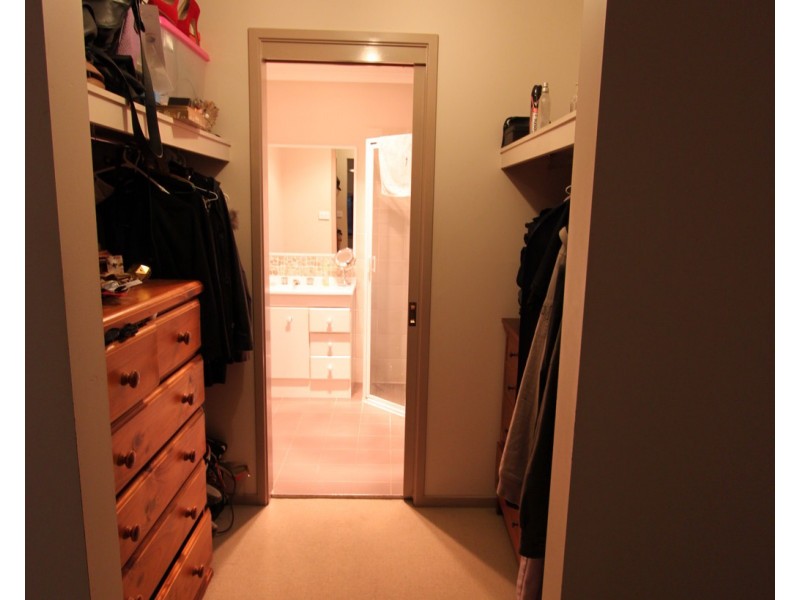 67 Thomas Royal Gardens, Queanbeyan NSW 2620