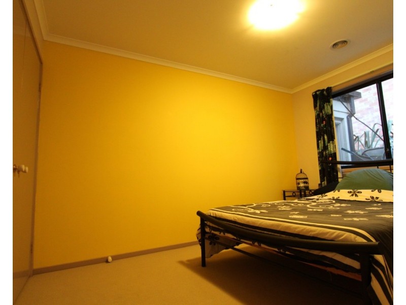 67 Thomas Royal Gardens, Queanbeyan NSW 2620