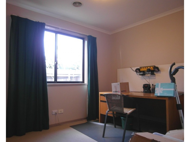 67 Thomas Royal Gardens, Queanbeyan NSW 2620