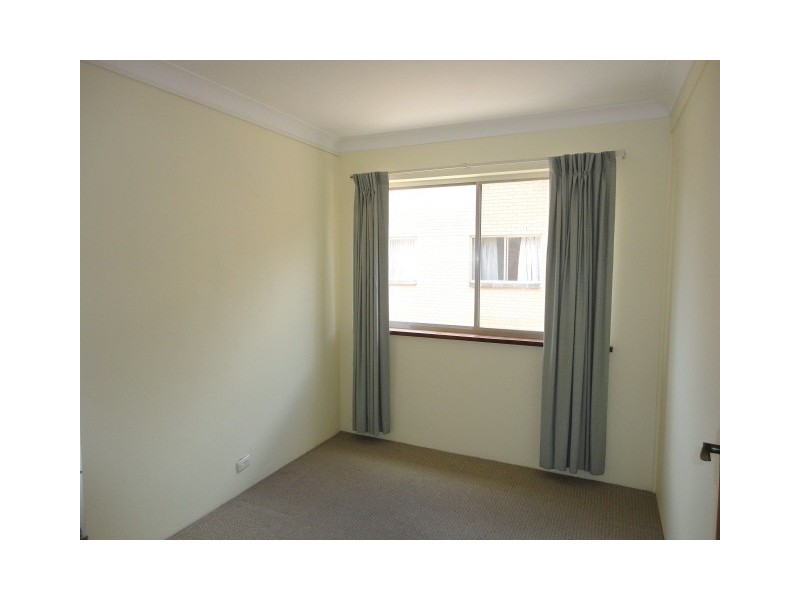 8/3-5 Davison Street, Queanbeyan NSW 2620