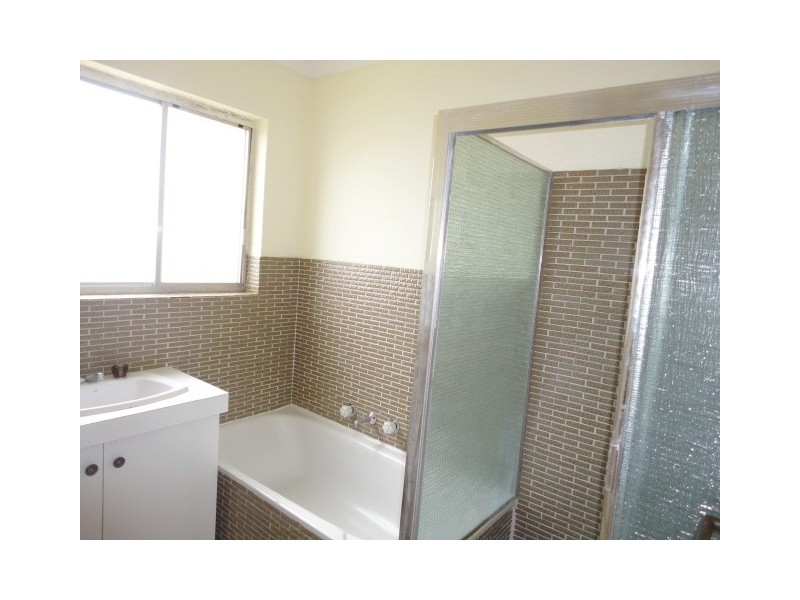 8/3-5 Davison Street, Queanbeyan NSW 2620