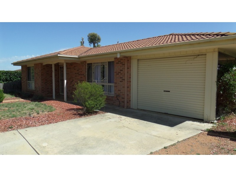 14 Franklin Court, Jerrabomberra NSW 2619