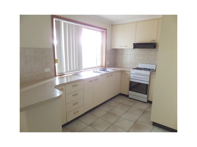 14 Franklin Court, Jerrabomberra NSW 2619